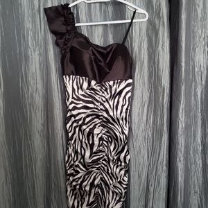 Arden B Zebra printed dress. Size M.